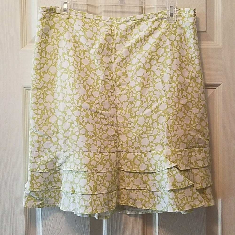 Ann Taylor Loft green & white ruffled skirt, 12